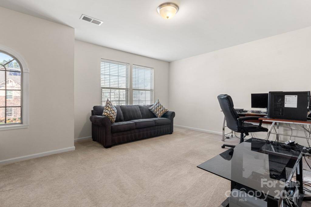 3510 Ettrick Place, Charlotte, NC 28278