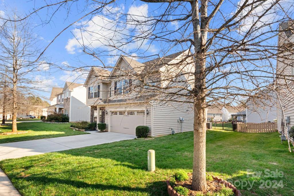 3510 Ettrick Place, Charlotte, NC 28278