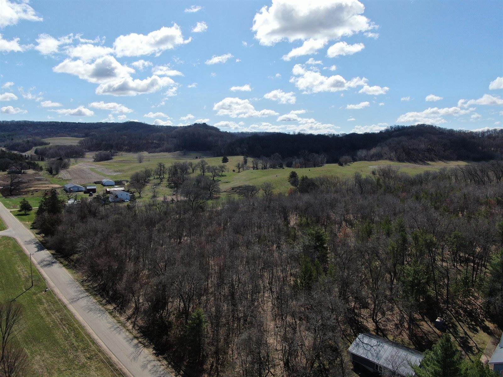 000 Janus Ave, Wells, WI 54656