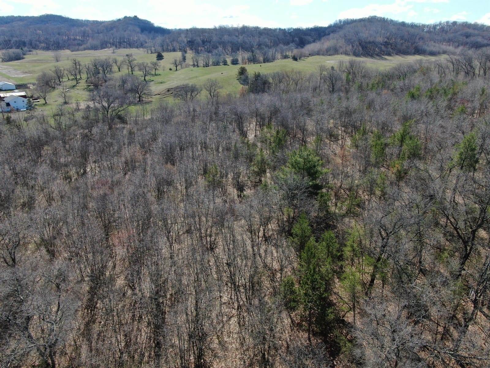 000 Janus Ave, Wells, WI 54656