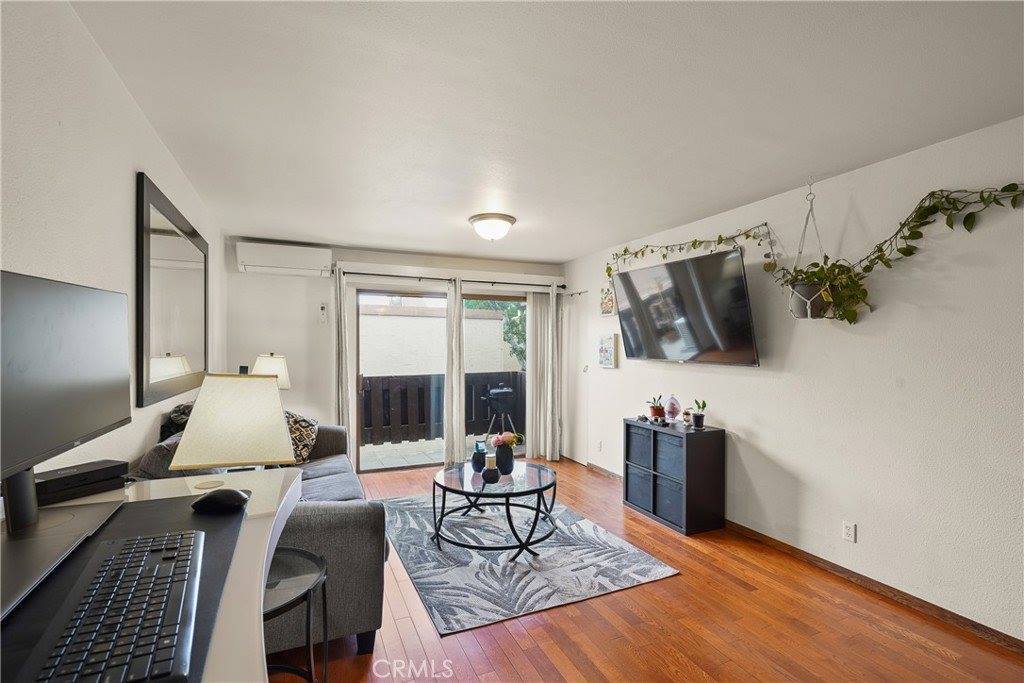 17900 Sherman Way, Reseda, CA 91335