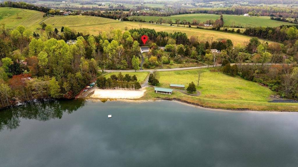 434 N Greene Acres Rd, Stanardsville, VA 22973