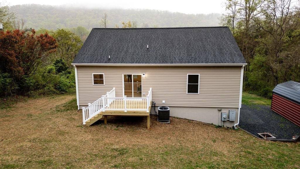 434 N Greene Acres Rd, Stanardsville, VA 22973