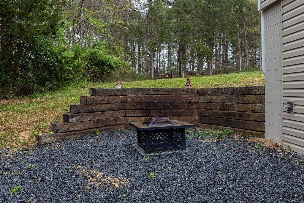 434 N Greene Acres Rd, Stanardsville, VA 22973