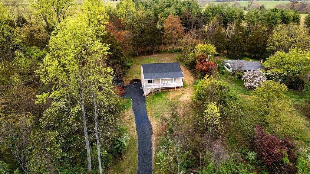 434 N Greene Acres Rd, Stanardsville, VA 22973