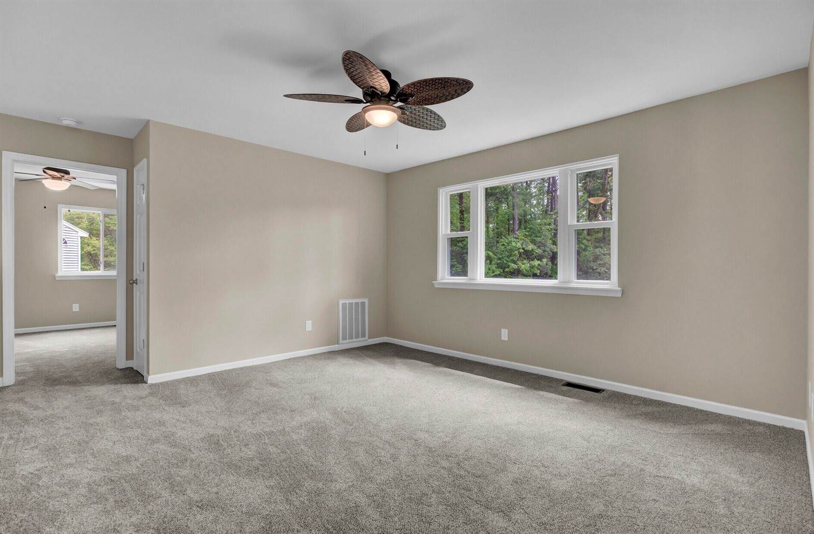 117 Crooked Creek Court, Summerville, SC 29486