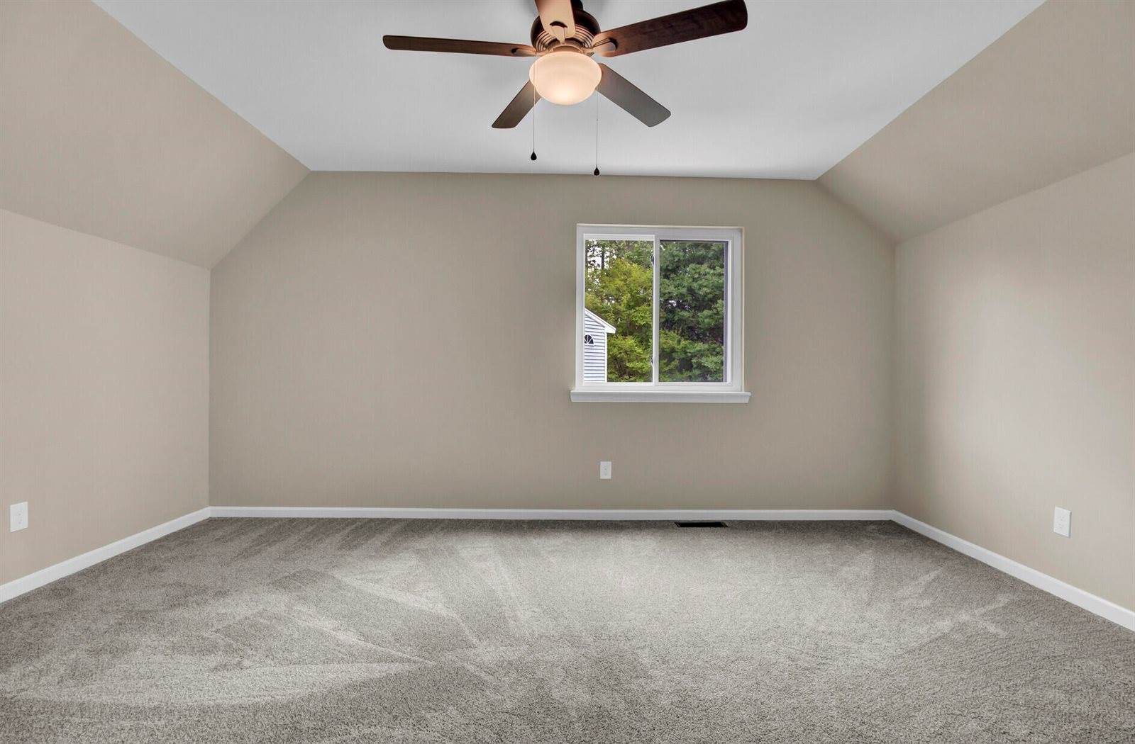 117 Crooked Creek Court, Summerville, SC 29486