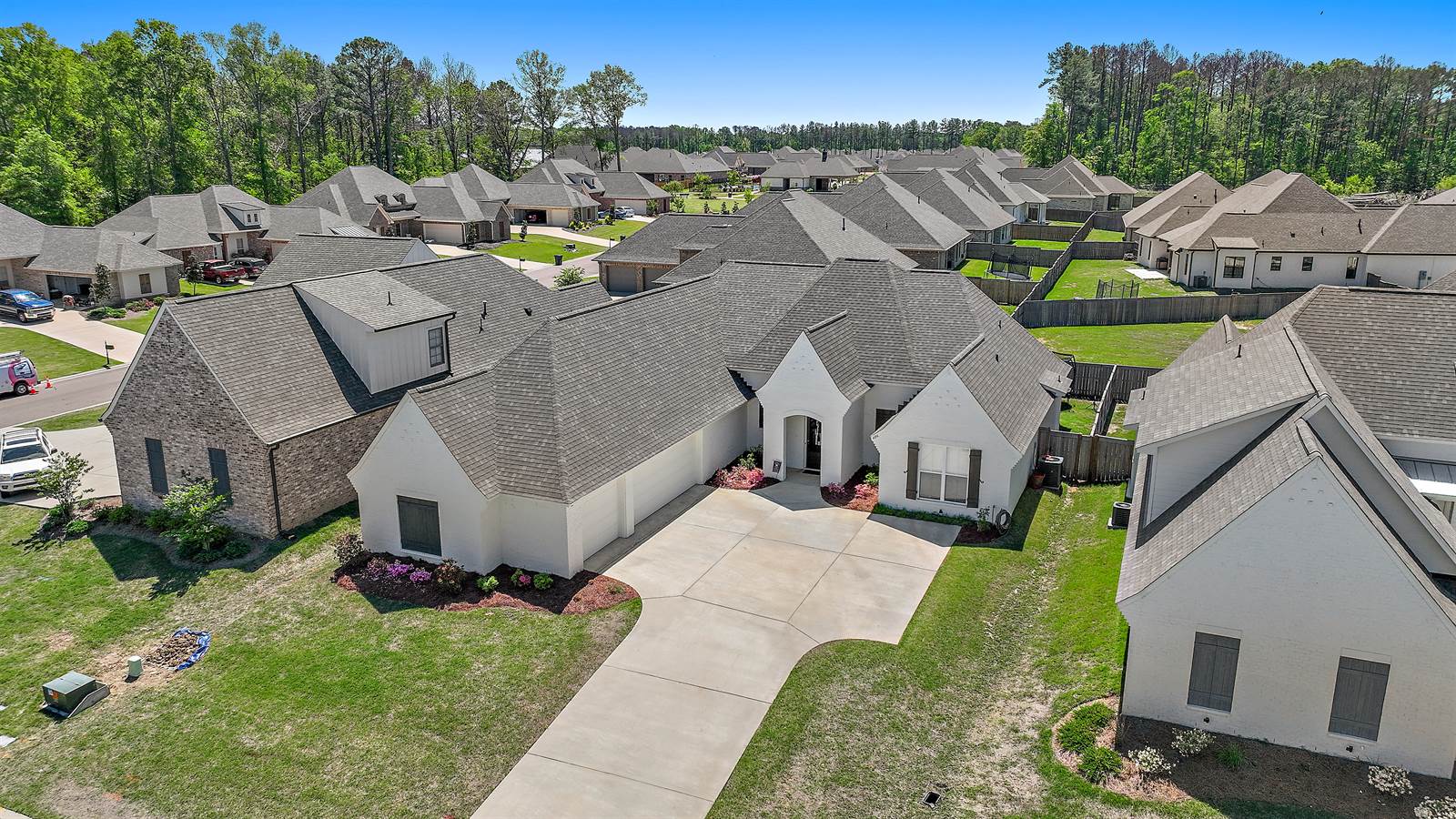 406 Pilot Circle, Brandon, MS 39047