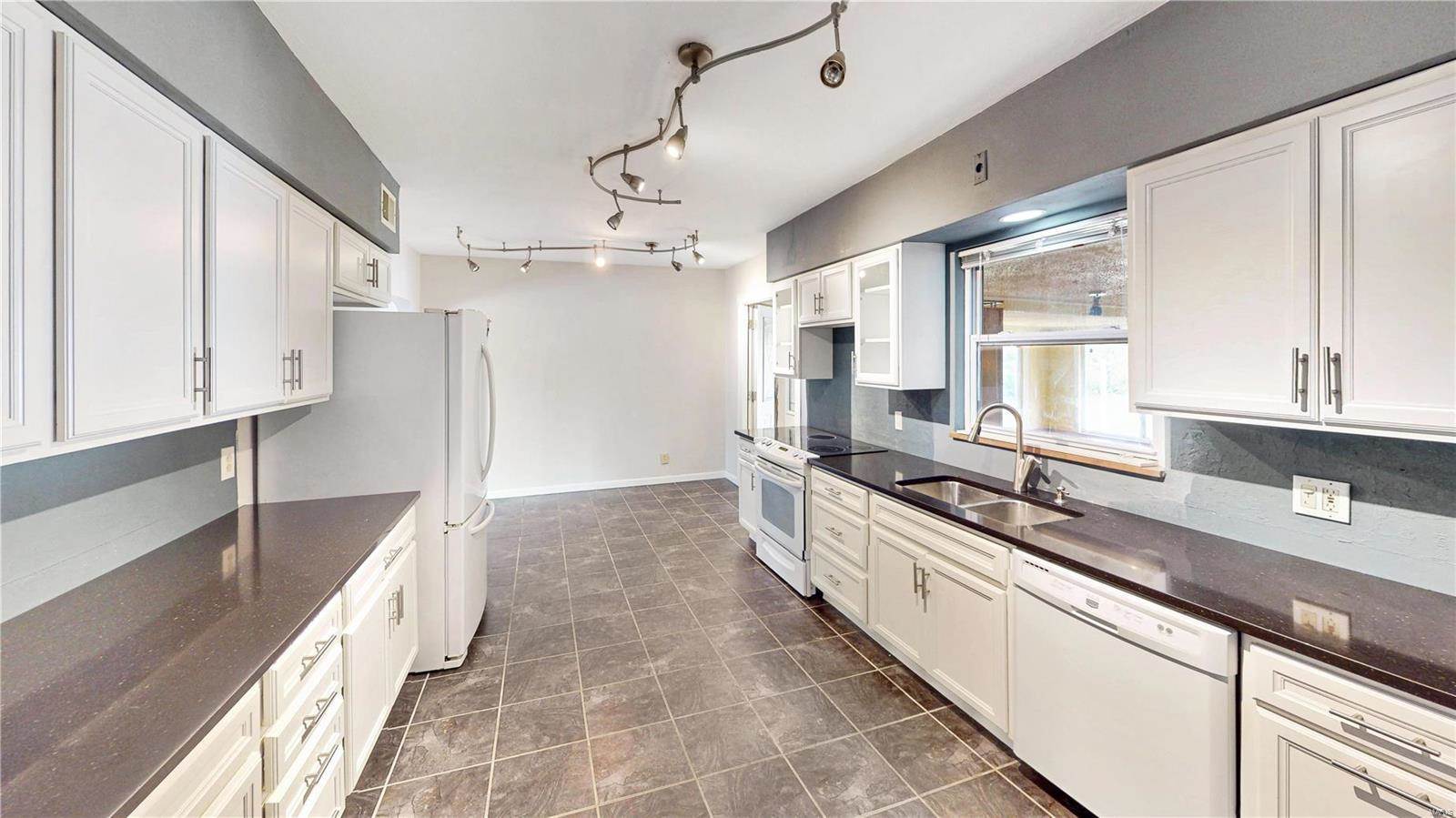 601 Gilbert Street, Swansea, IL 62226