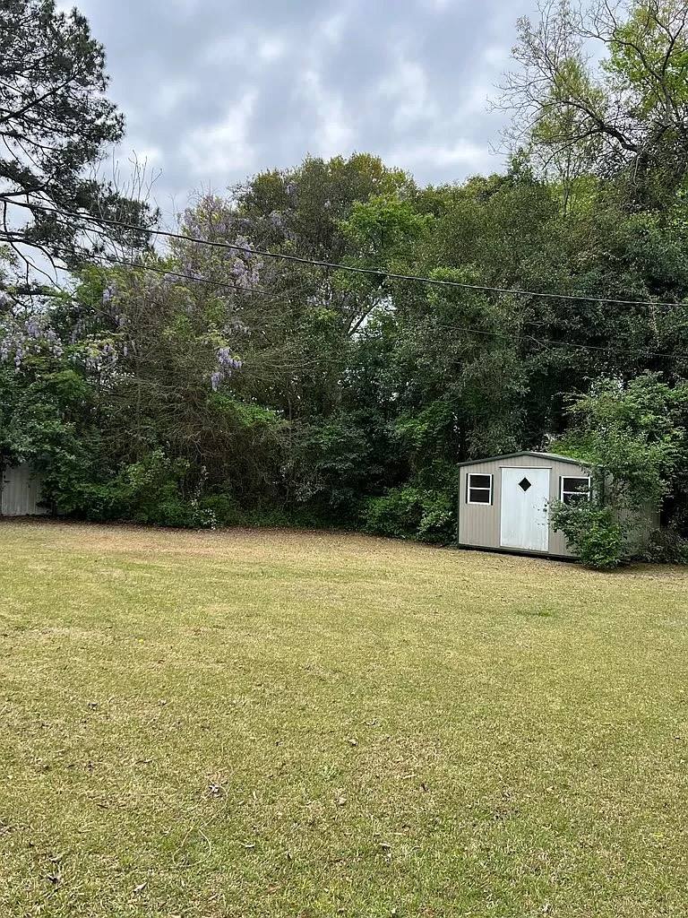 103 Sample Road, Greenwood, SC 29646