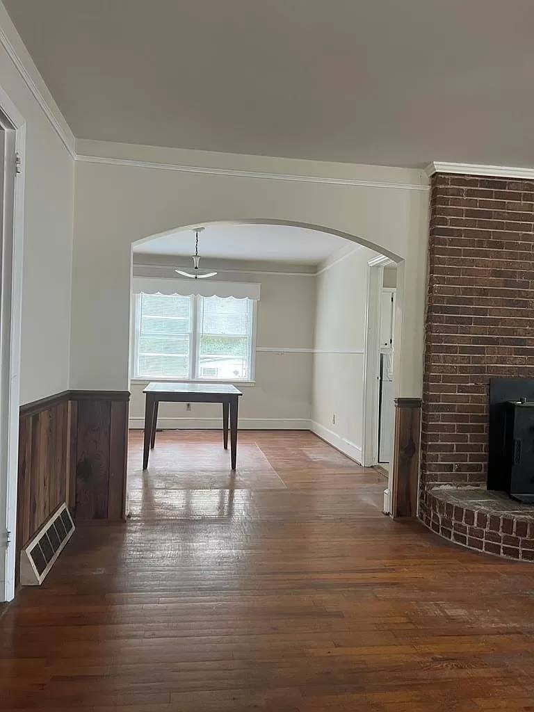 103 Sample Road, Greenwood, SC 29646