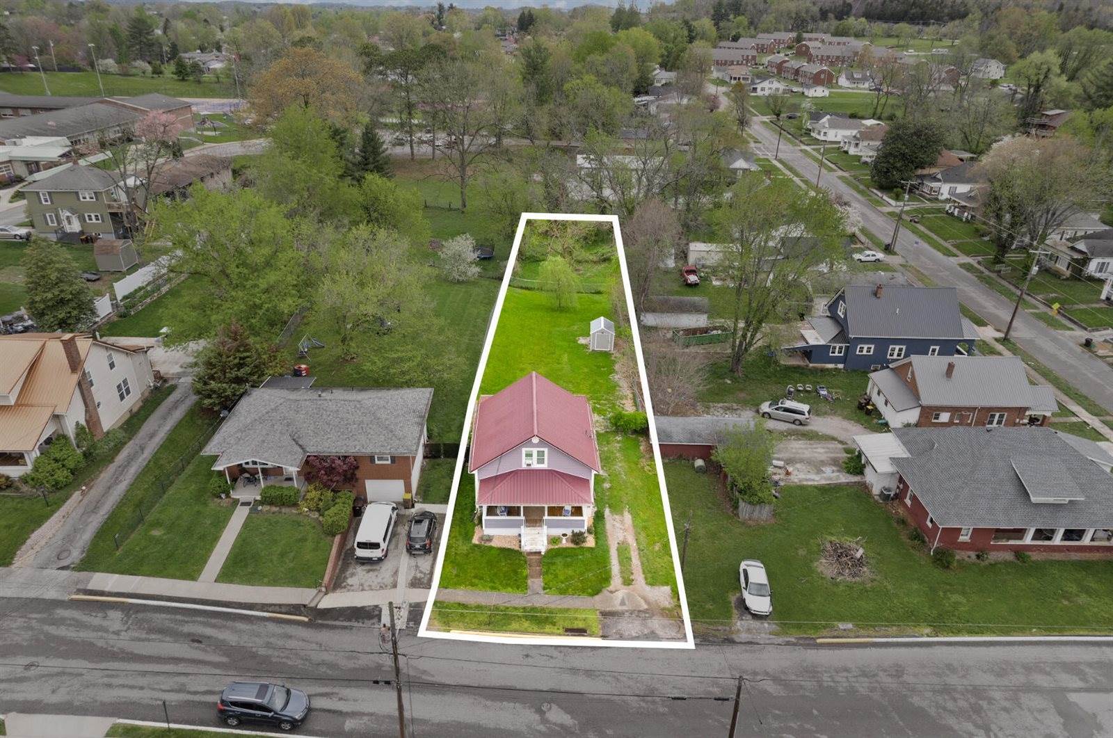 204 Hawkins Avenue, Somerset, KY 42501