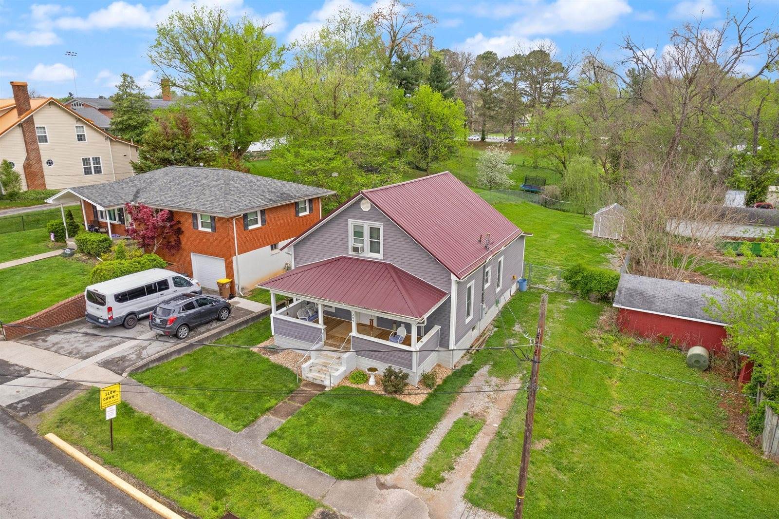 204 Hawkins Avenue, Somerset, KY 42501