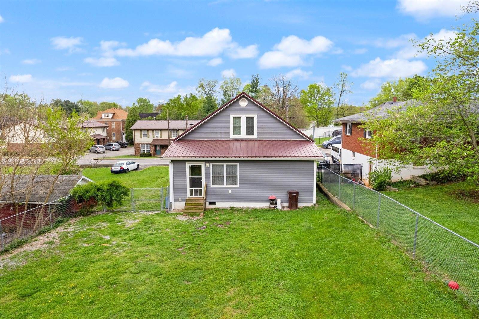 204 Hawkins Avenue, Somerset, KY 42501