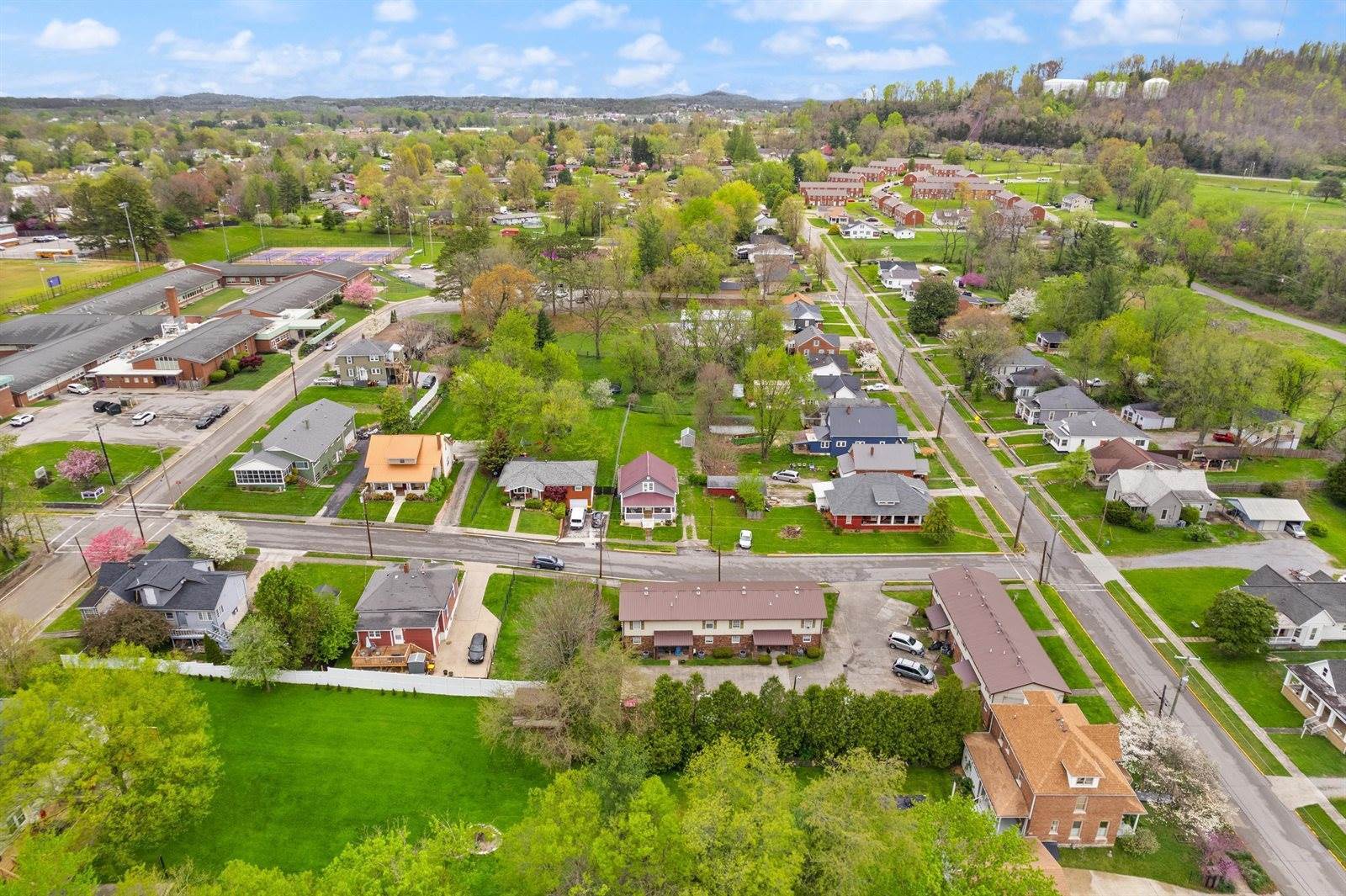 204 Hawkins Avenue, Somerset, KY 42501