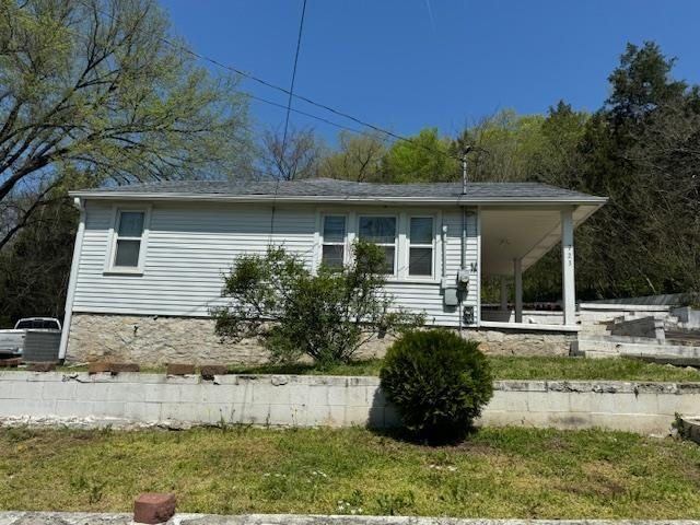 723 East 4th Street, Russellville, KY 42276