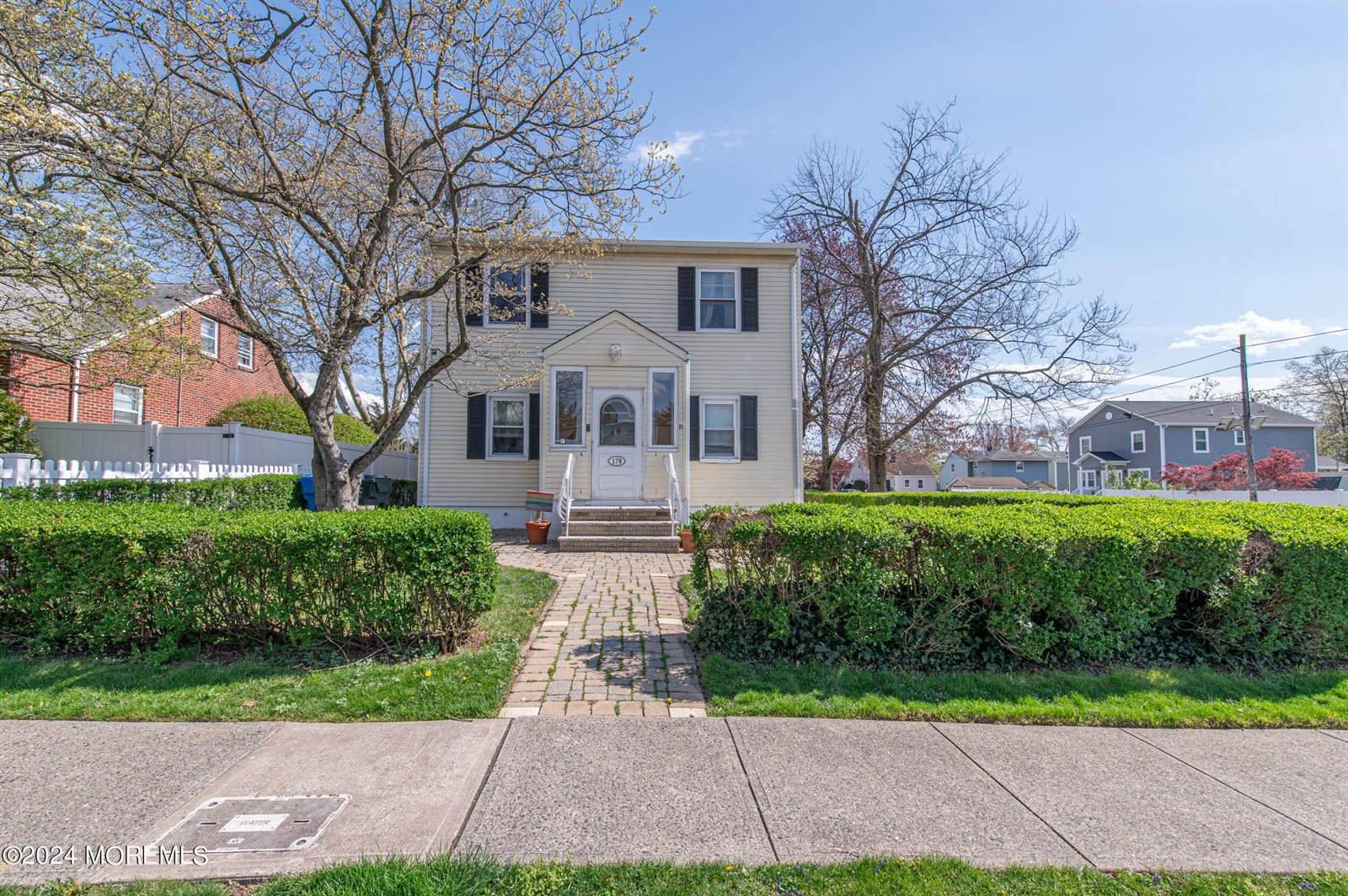 179 Sherry Street, Woodbridge, NJ 07095