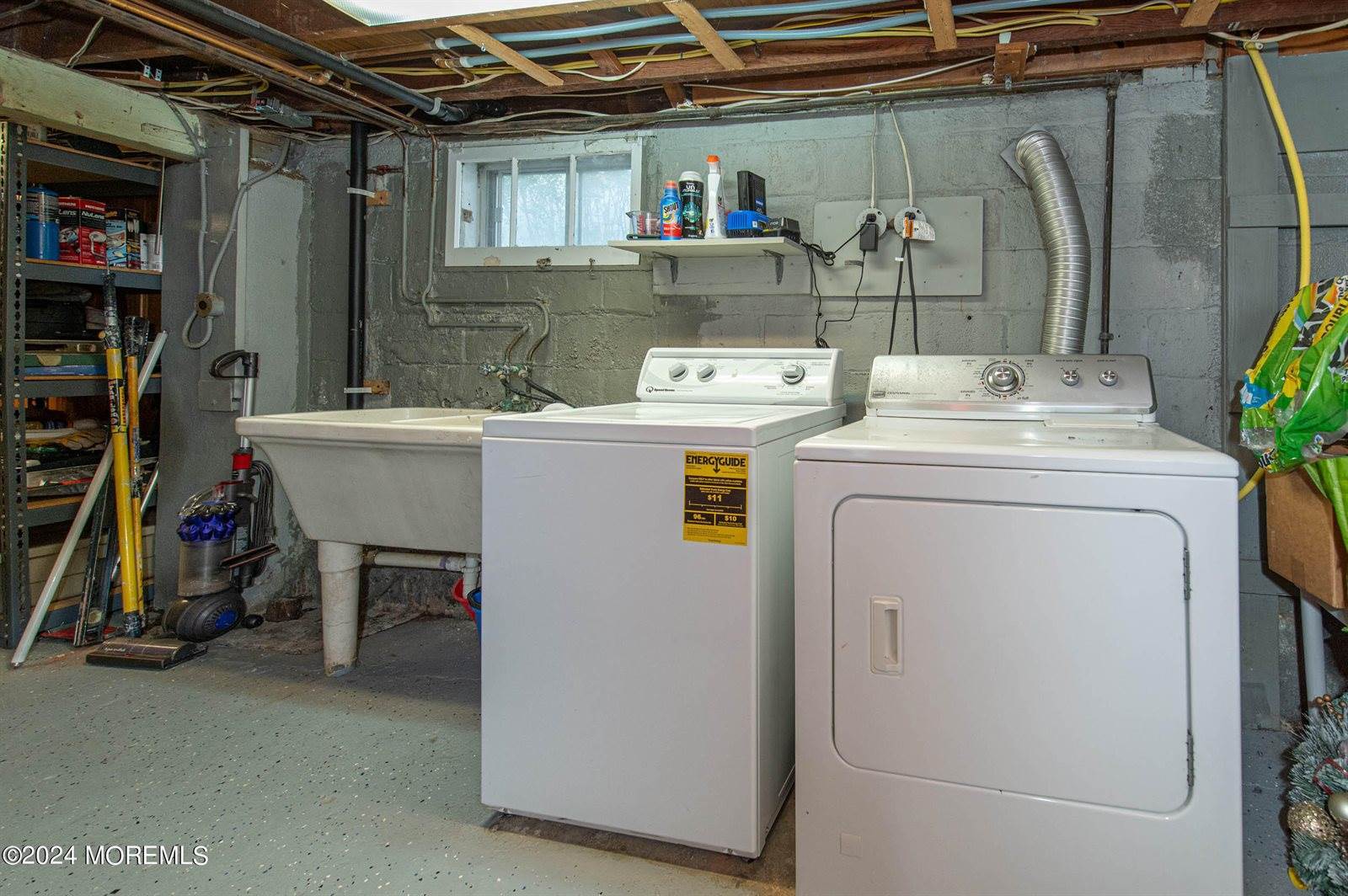 179 Sherry Street, Woodbridge, NJ 07095