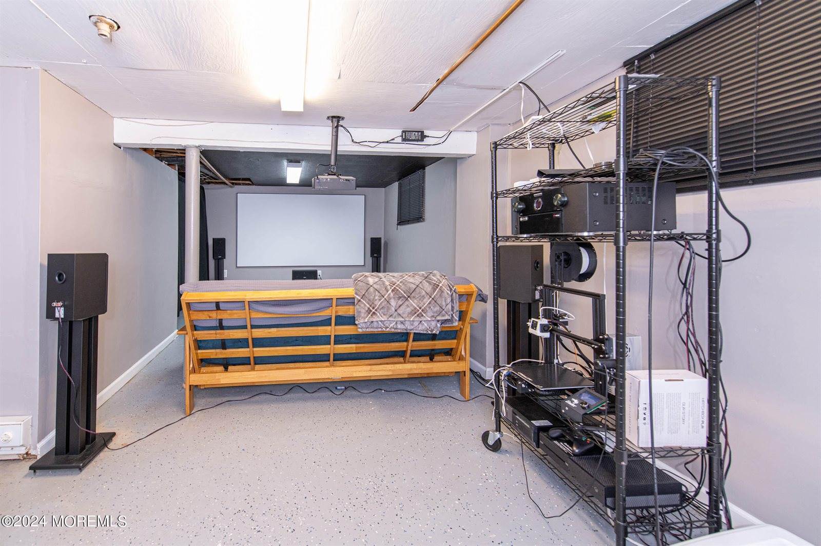 179 Sherry Street, Woodbridge, NJ 07095