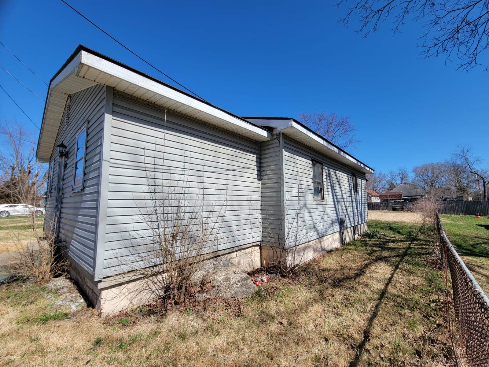 516 S 9th St, West Terre Haute, IN 47885