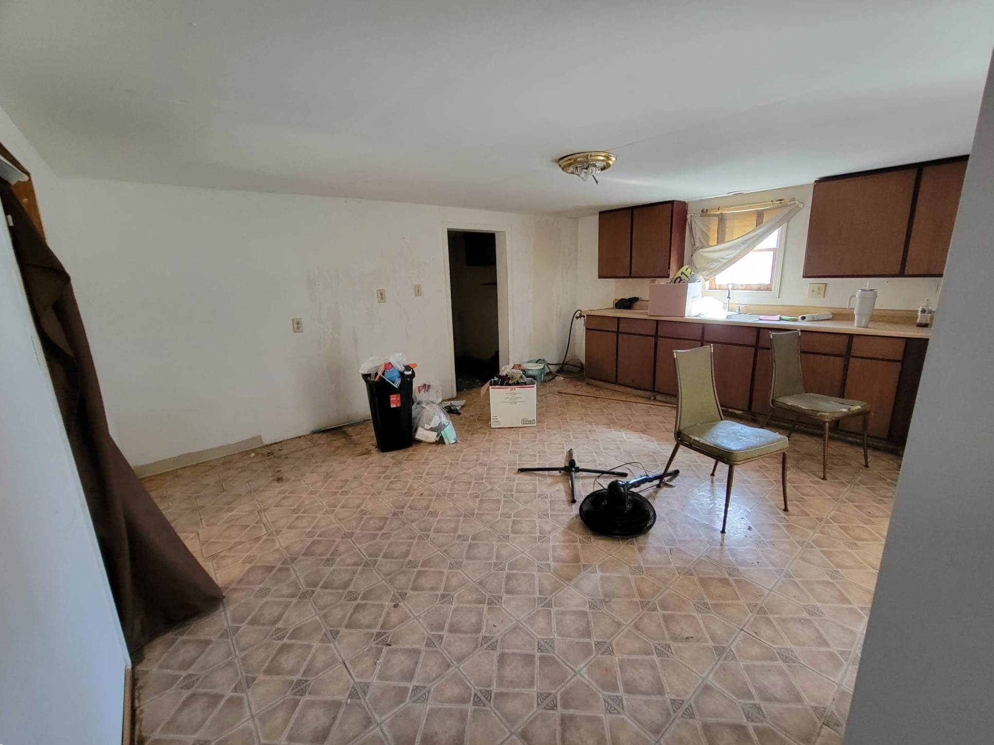 516 S 9th St, West Terre Haute, IN 47885