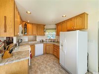 25 Bellevue Ave, Winnemucca, NV 89445