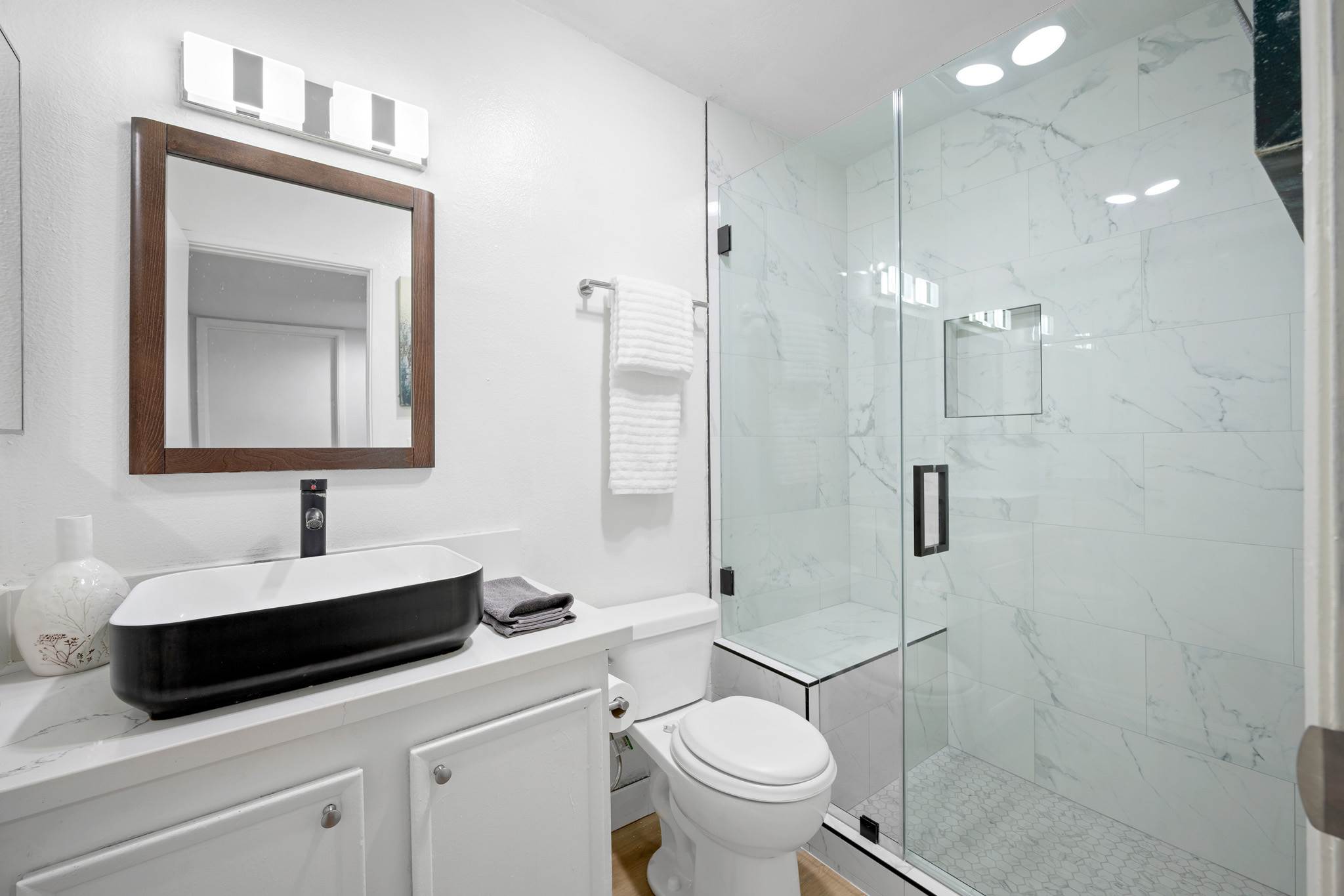 10636 Woodley Avenue, Granada Hills, CA 91344