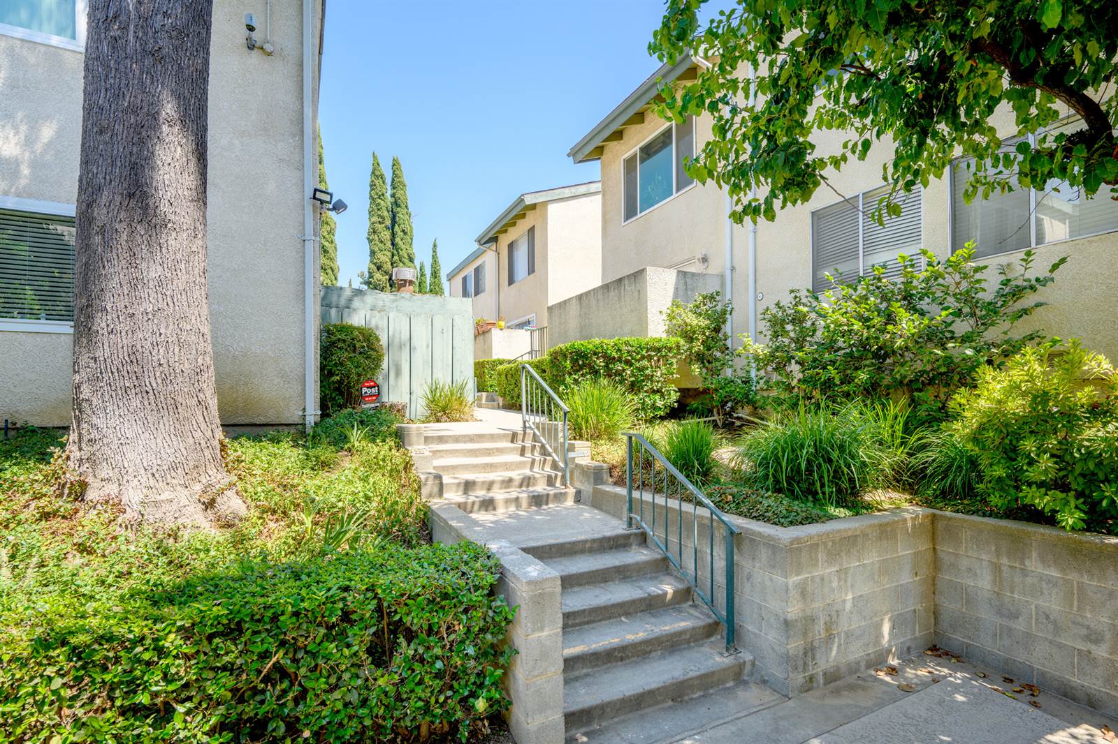 10636 Woodley Avenue, Granada Hills, CA 91344