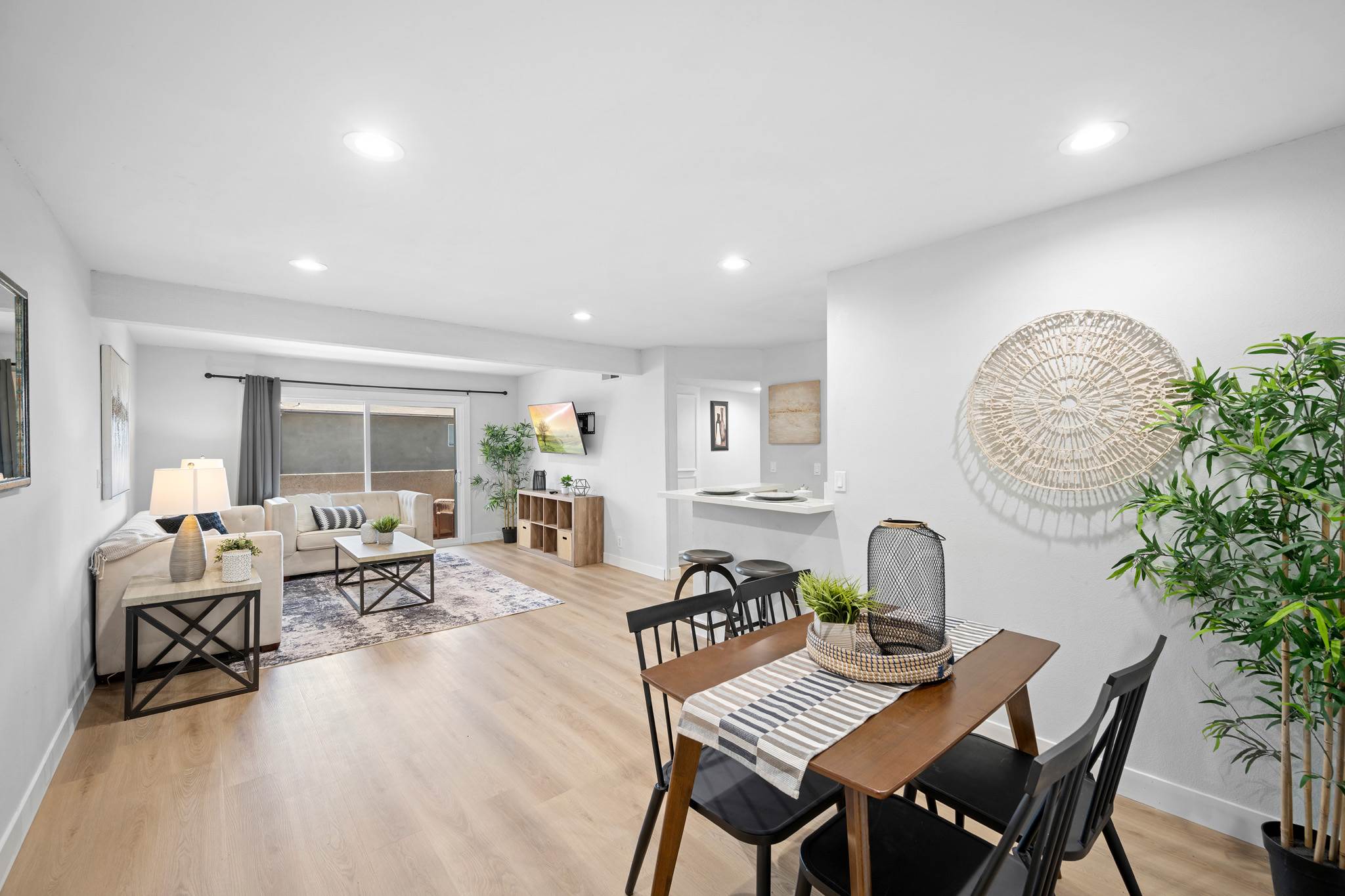 10636 Woodley Avenue, Granada Hills, CA 91344