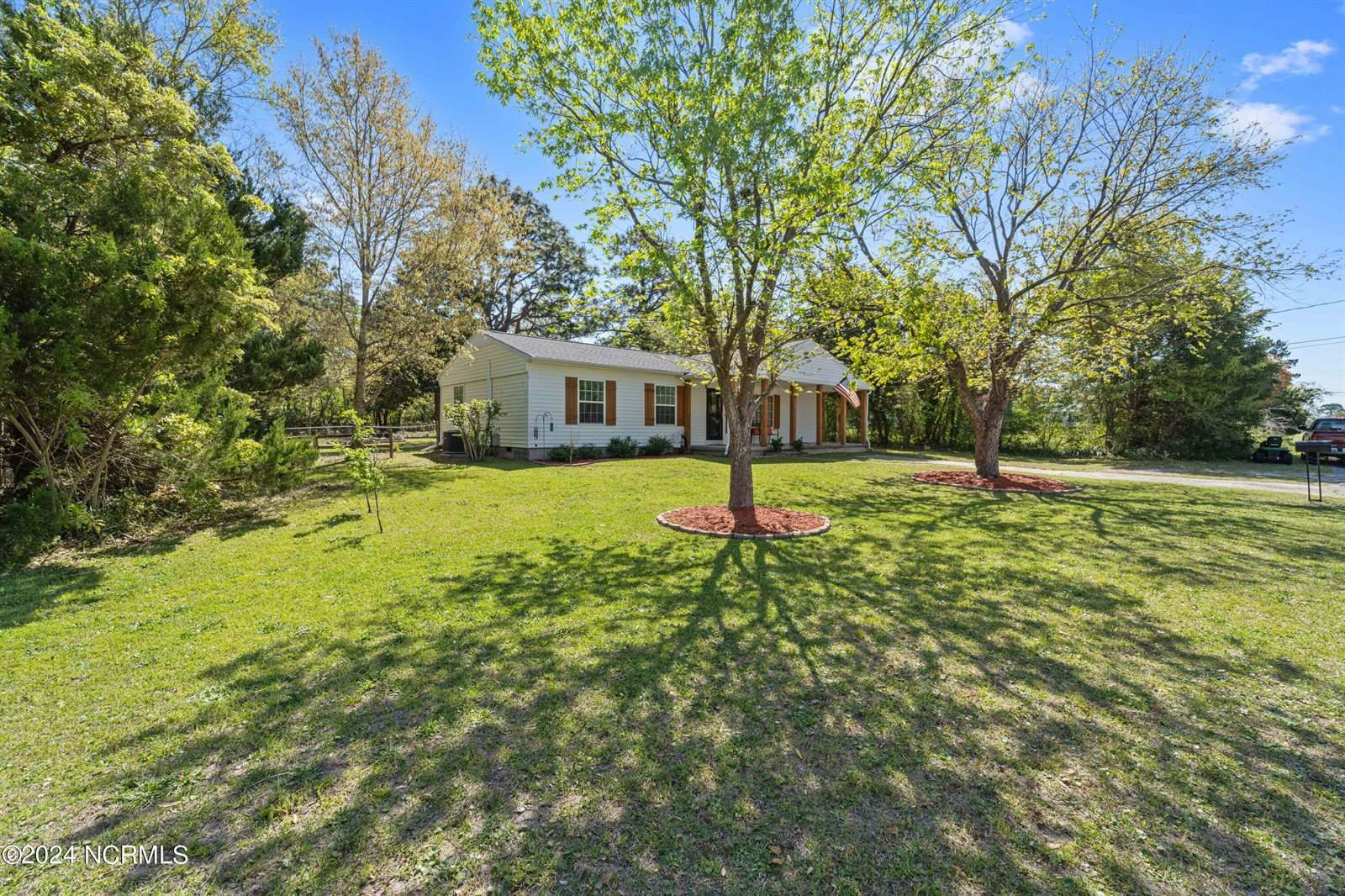 155 Freshwater Drive, Onslow County, NC 28539