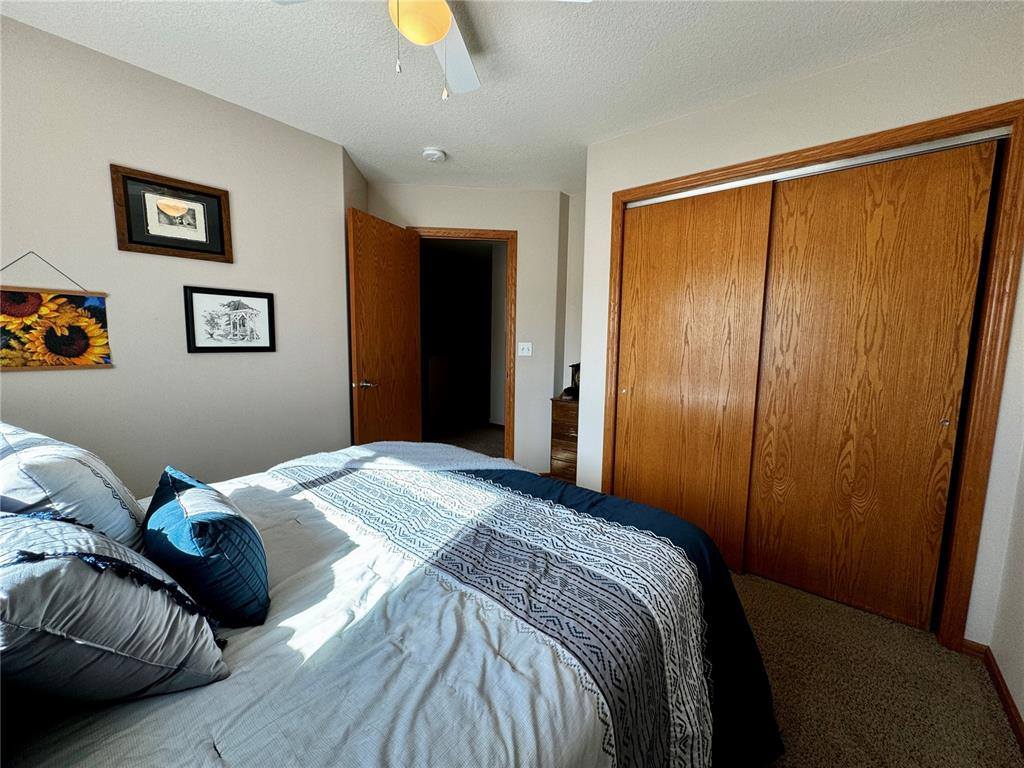 809 M Ave NW, Cedar Rapids, IA 52405