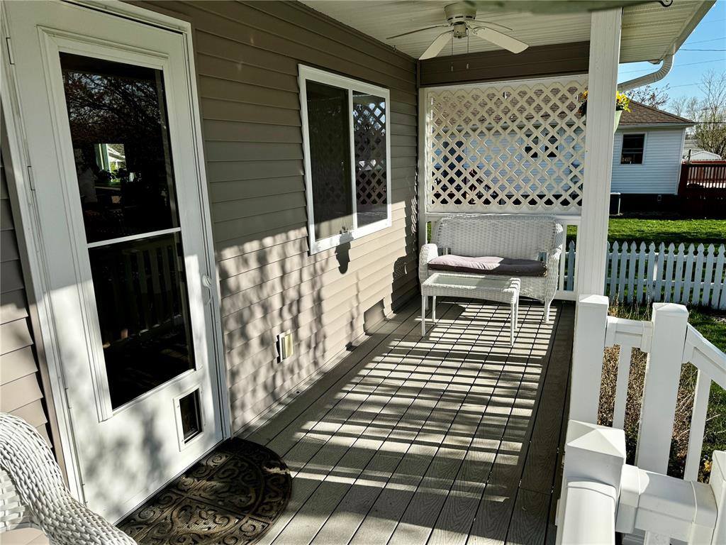 809 M Ave NW, Cedar Rapids, IA 52405