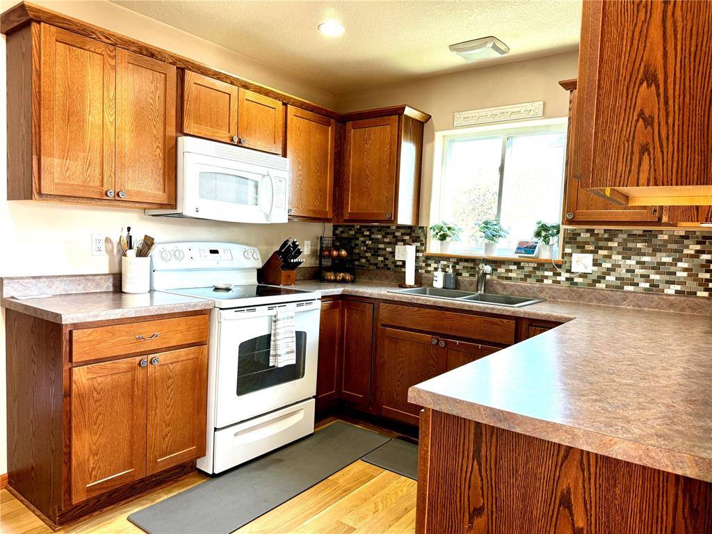 809 M Ave NW, Cedar Rapids, IA 52405