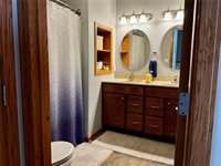 809 M Ave NW, Cedar Rapids, IA 52405