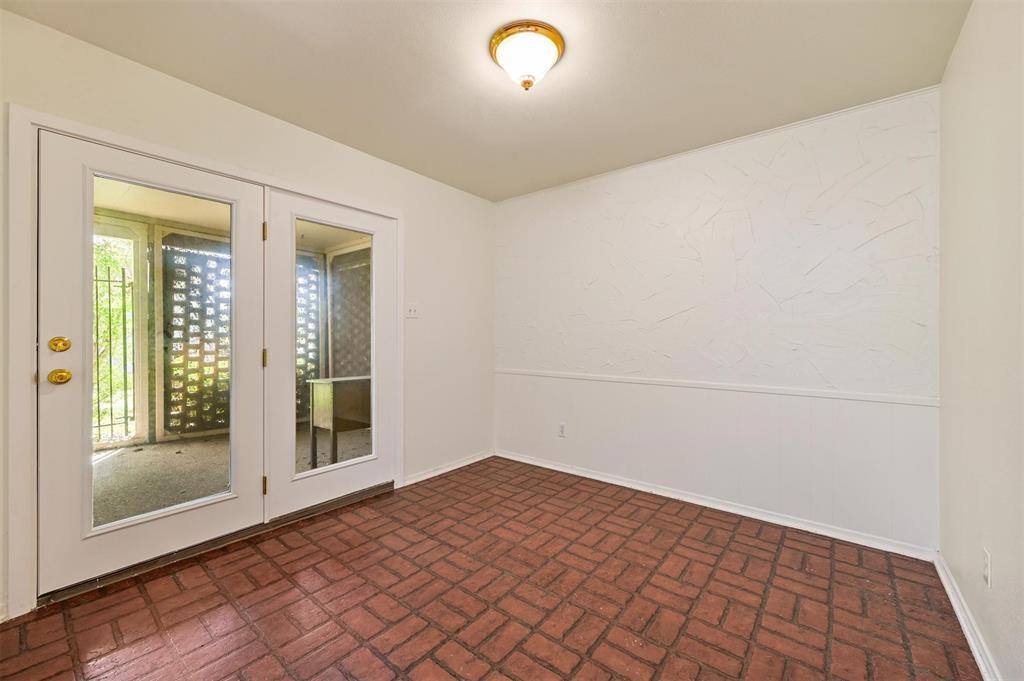 3608 Wharton Drive, Fort Worth, TX 76133