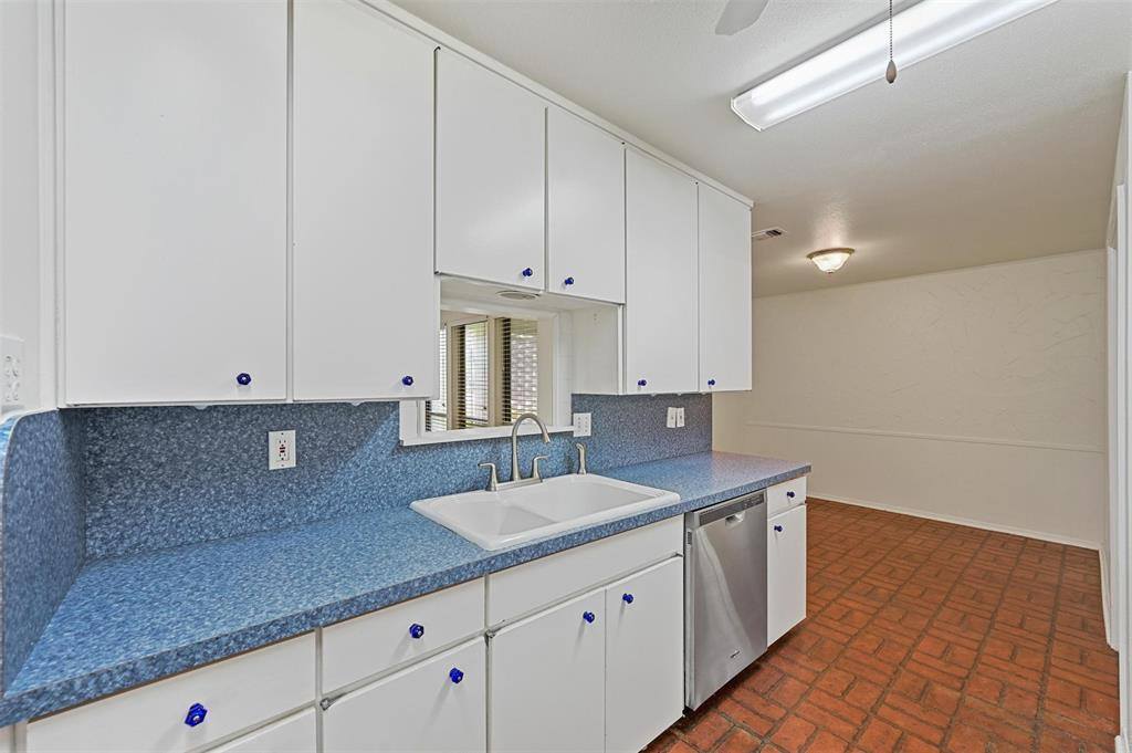 3608 Wharton Drive, Fort Worth, TX 76133