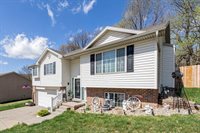 112 Autumn Circle, Council Bluffs, IA 51503