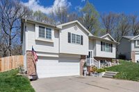 112 Autumn Circle, Council Bluffs, IA 51503