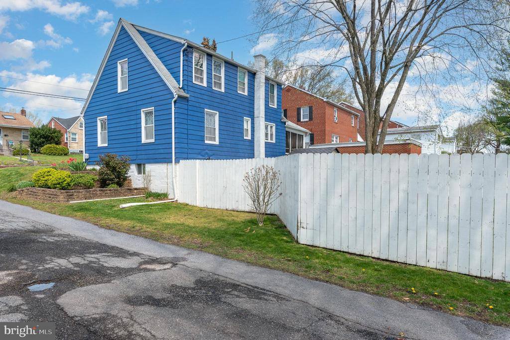 3937 Walnut Street, Harrisburg, PA 17109