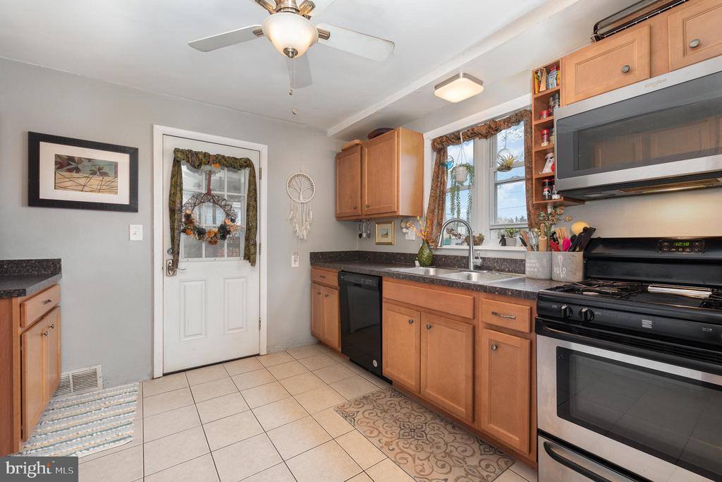 3937 Walnut Street, Harrisburg, PA 17109