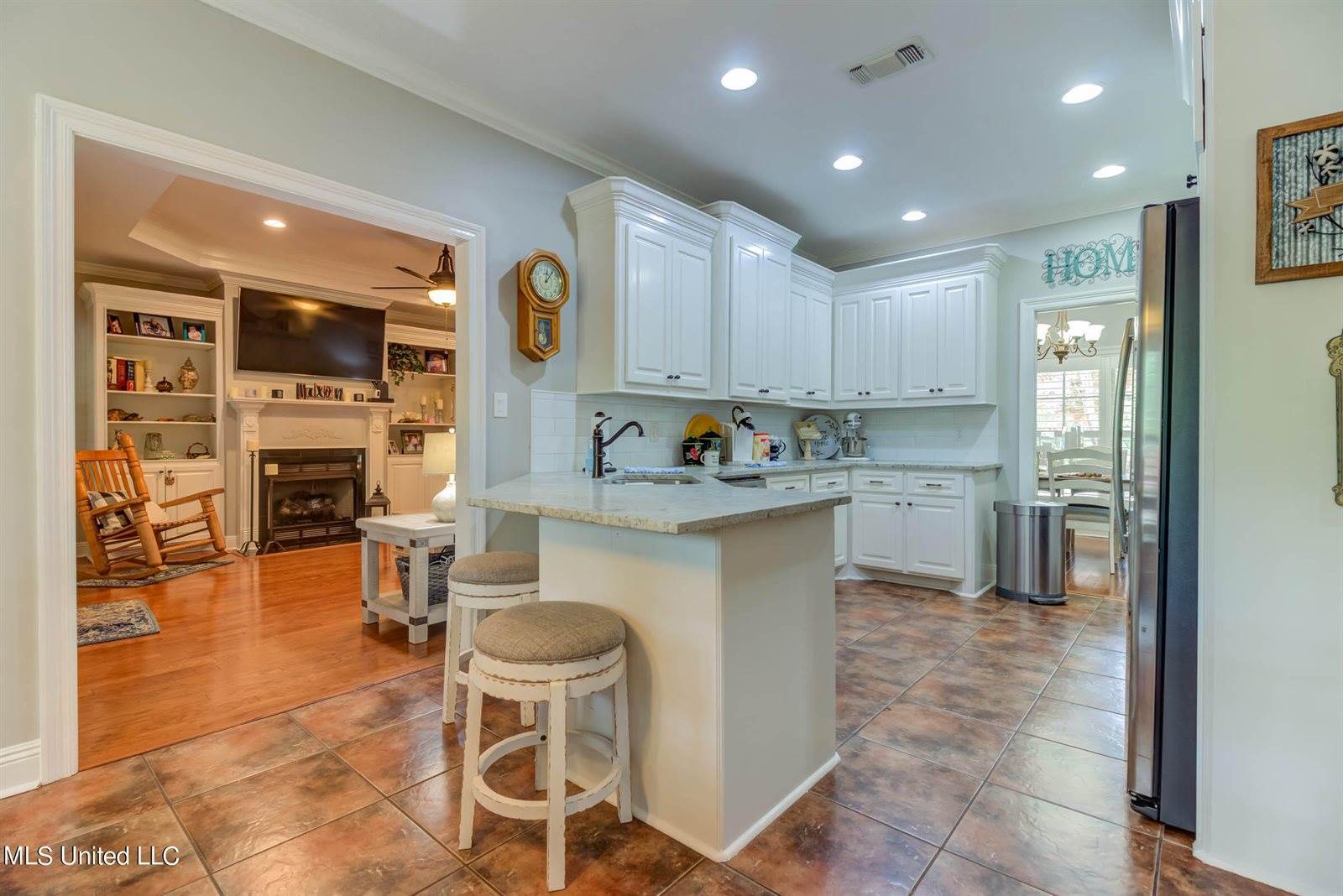 24 Pine Meadow Loop, Hattiesburg, MS 39402