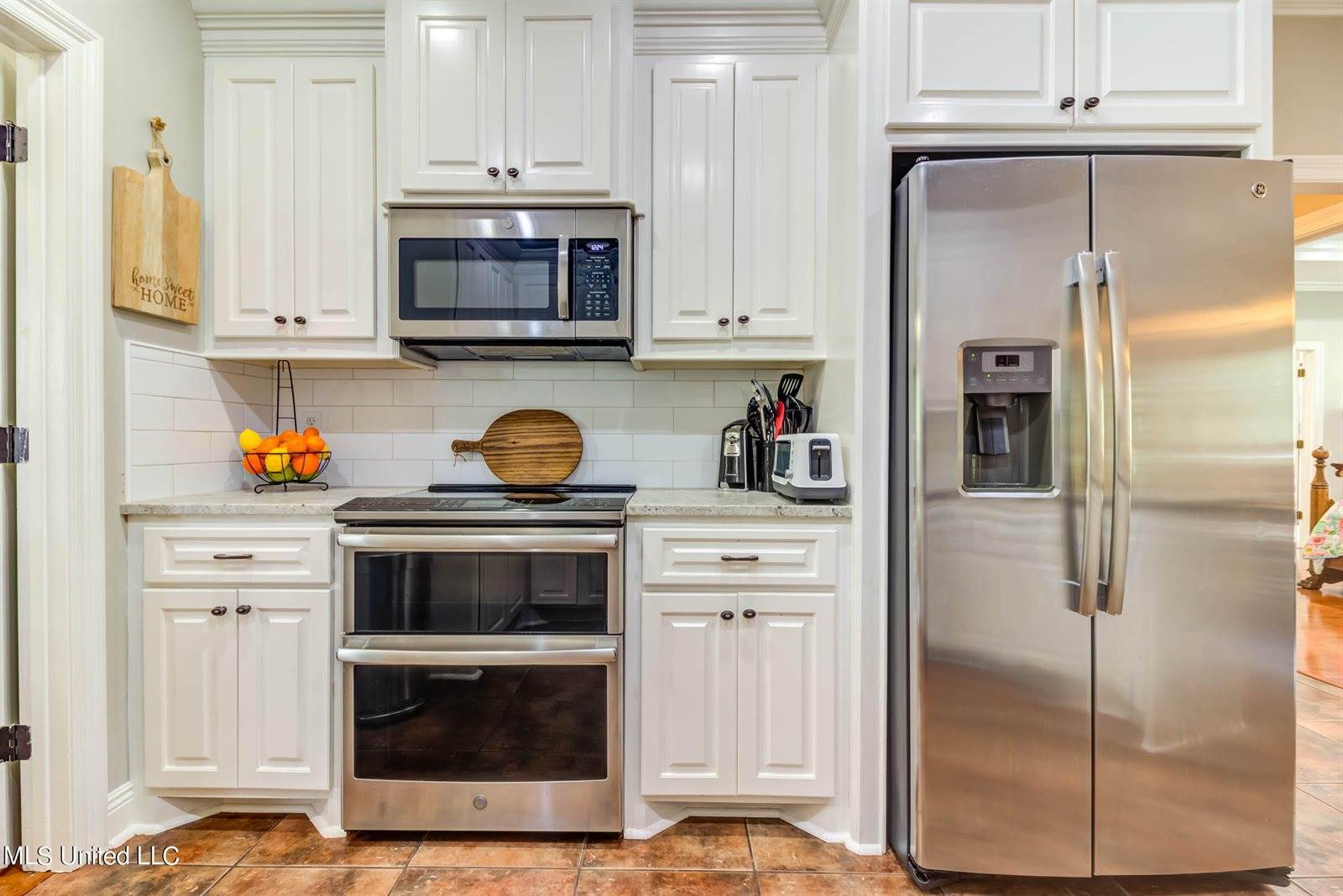 24 Pine Meadow Loop, Hattiesburg, MS 39402