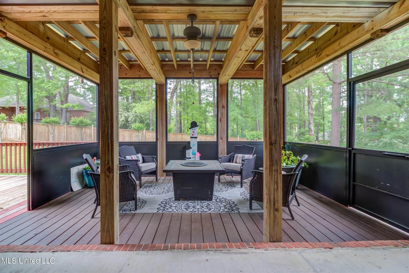 24 Pine Meadow Loop, Hattiesburg, MS 39402