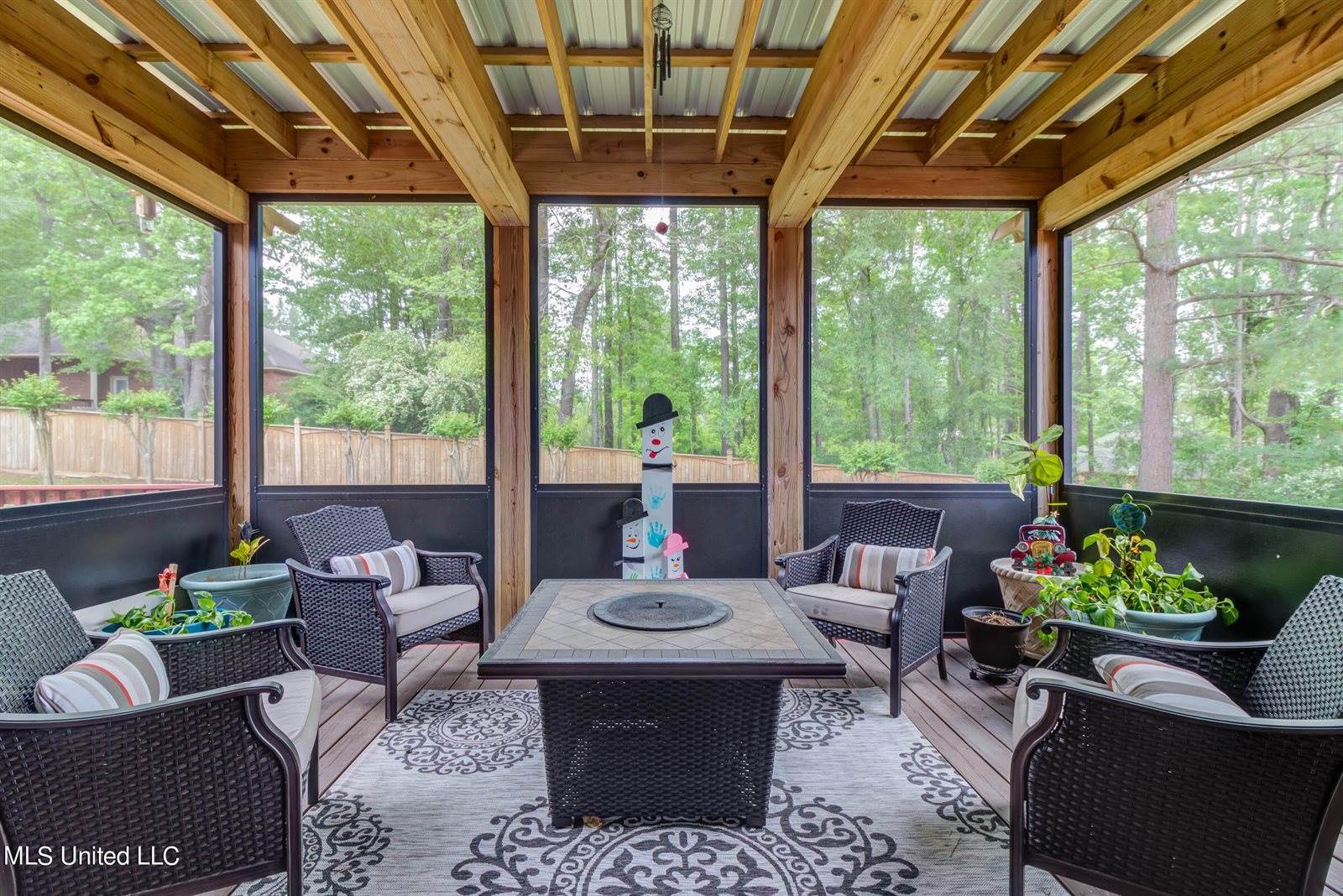 24 Pine Meadow Loop, Hattiesburg, MS 39402