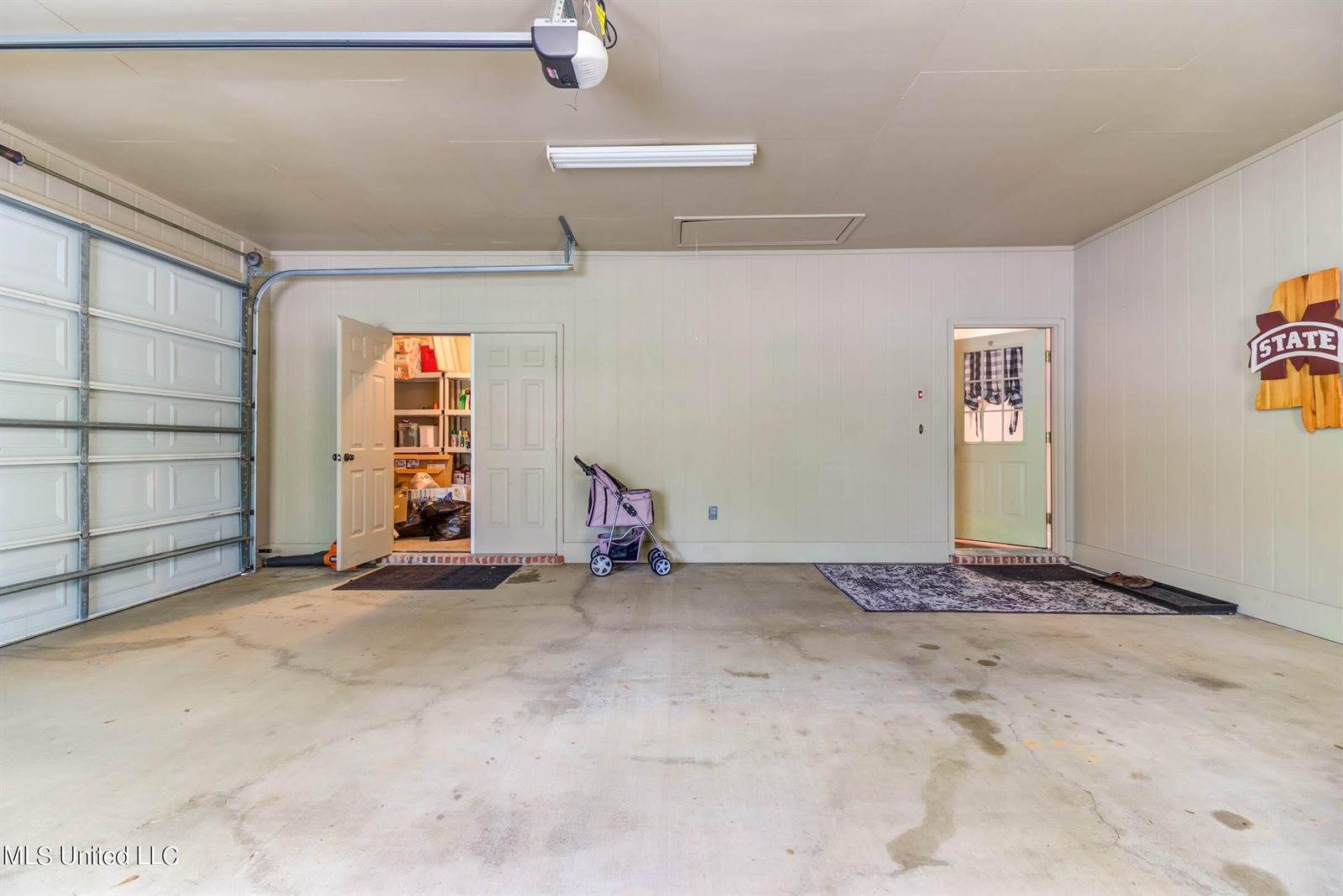 24 Pine Meadow Loop, Hattiesburg, MS 39402