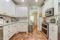 24 Pine Meadow Loop, Hattiesburg, MS 39402