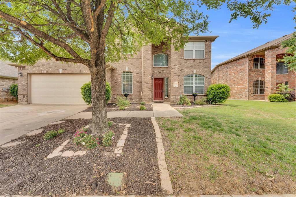 9208 Water Oak Drive, Arlington, TX 76002