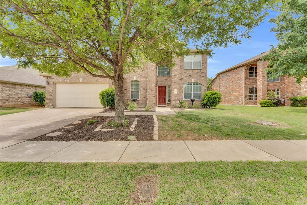 9208 Water Oak Drive, Arlington, TX 76002