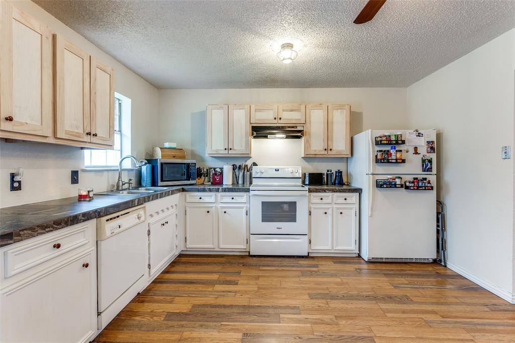 728 Thedford Road, Seagoville, TX 75159