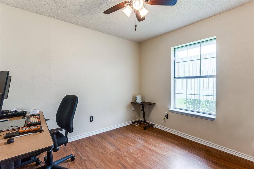 728 Thedford Road, Seagoville, TX 75159